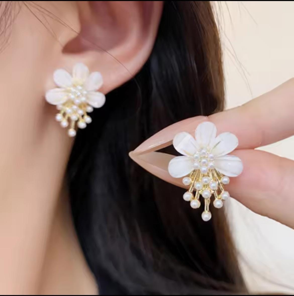 ZJX-162 Flower Pearl Korean Earrings- Golden