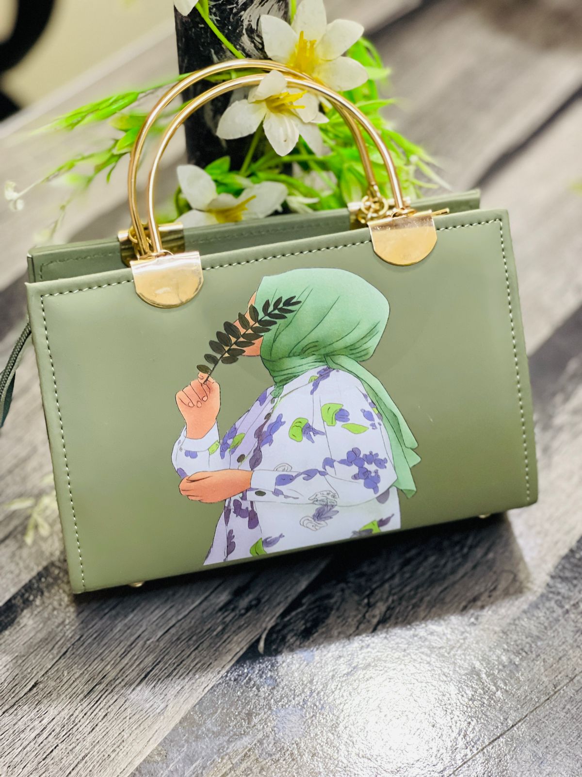 Elegant Green Hijab Girl Printed Handbag with Golden Handle – Stylish Ladies Purse
