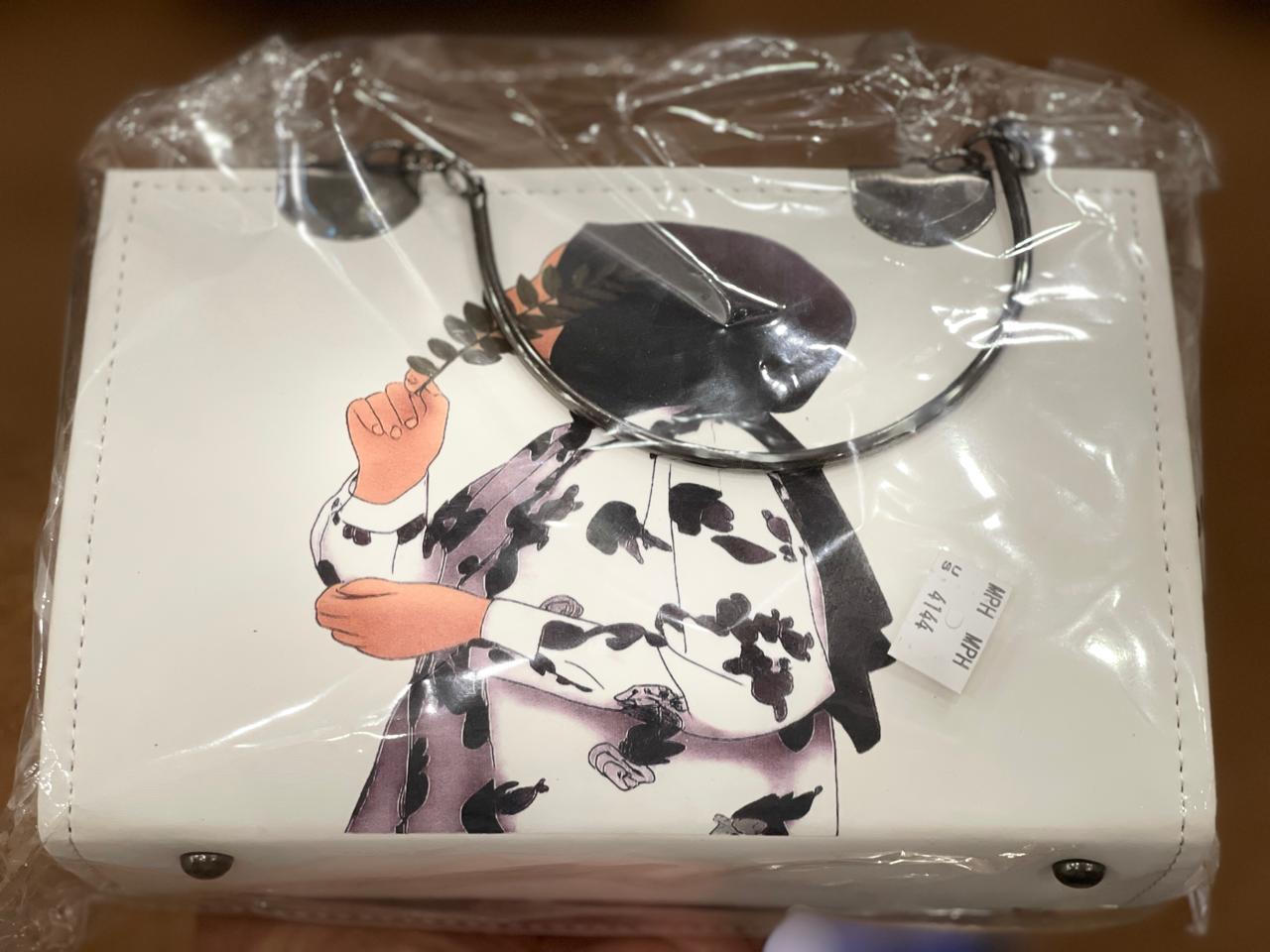 Elegant Green Hijab Girl Printed Handbag with Golden Handle – Stylish Ladies Purse